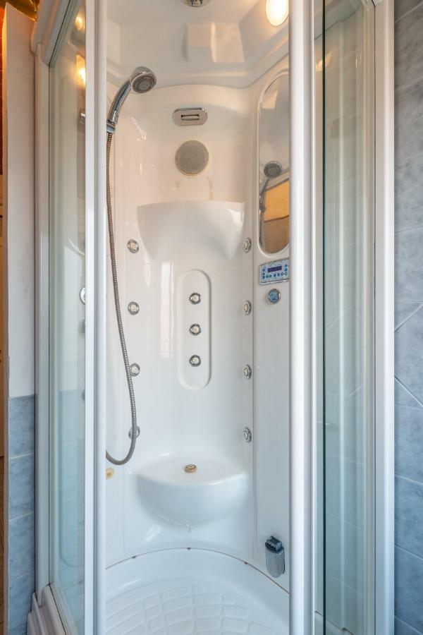 Bed&Breakfast 7Seas Venice Marghera Bagian luar foto